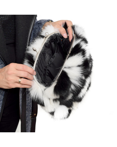 Czarno-biała torebka futrzana z lisa z biglem