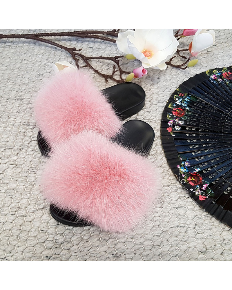 Damskie klapki z różowym futerkiem lisa